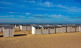 Strandhuisjes by Martine Moens