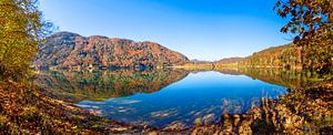 Le lac Hintersee en robe d'automne