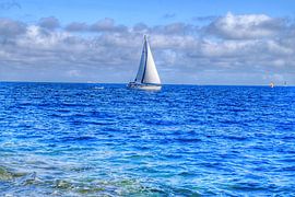 Sailing boat off the coast of the island of Elba by Keywan Salehi