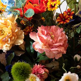 Un bouquet de fleurs sur Anita Visschers