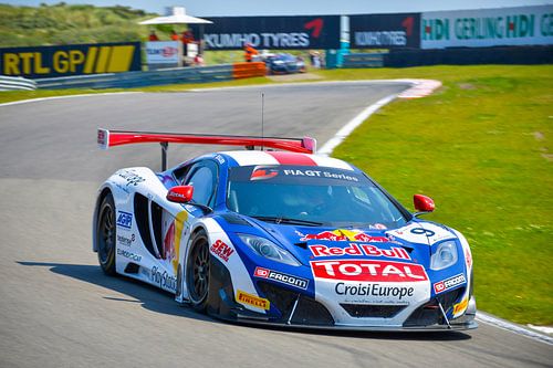 McLaren MP4-12C van Sebastien Loeb raceteam