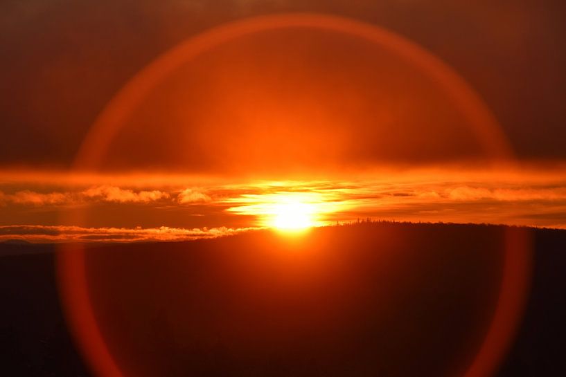 Ein Sonnenaufgang an einem Herbstmorgen von Claude Laprise