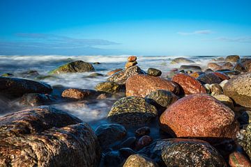 Stenen aan de Oostzeekust bij Warnemünde