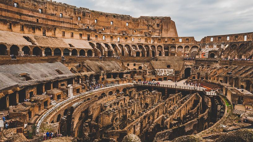 Colosseum by Hello Pompoyo