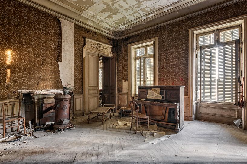 Lost Place - Piano abandonné par Gentleman of Decay