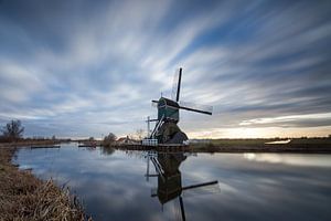 Moulin à vent hollandais au coucher du soleil ! sur Peter Haastrecht, van
