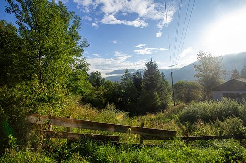 Uitzicht over de Oostenrijkse bergen, net na zonsopkomst.