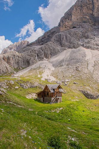 Berghut in de Dolomieten, Italië
