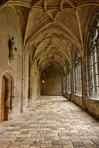 Couloirs du monastère Middelburg couleur monuments ville par Mariska de Jonge