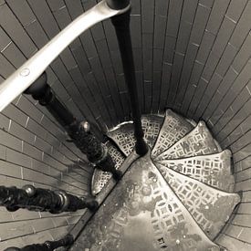 Staircases downwards Cupola (Dome) van Inez Wijker