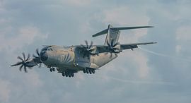 Landing Airbus A400M Atlas of the Luftwaffe. by Jaap van den Berg