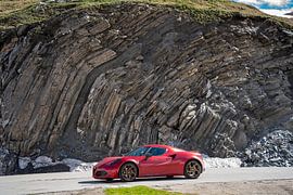 Alfa Romeo 4C auf dem Furkapass von The Wandering Piston