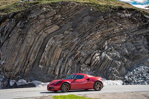 Alfa Romeo 4C op de Furkapas