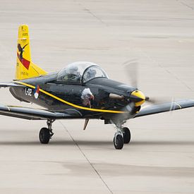 PC-7 met speciale beschildering van Robben