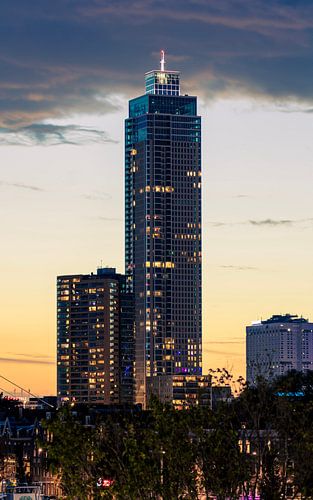 Der Zalmhaven-Turm in Rotterdam