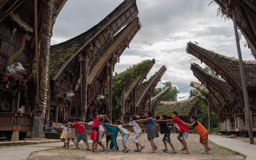 Children playing in the street by Anges van der Logt
