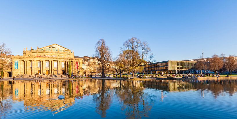 Staatstheater en staatsparlement in Stuttgart van Werner Dieterich