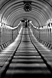 Der alte Elbtunnel von Norbert Sülzner