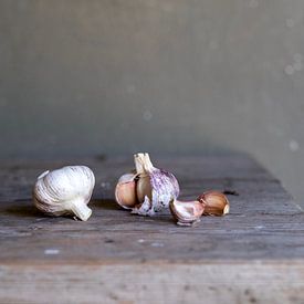 Garlic bulbs by Affect Fotografie