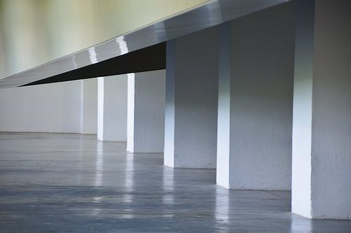 Functionele architectuur; Kelderruimte geel, wit grijs