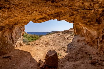 Höhle auf Zypern von Dennis Eckert