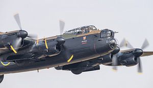 AVRO Lancaster-Bomber. von Jaap van den Berg