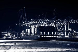 Nachts im Containerhafen