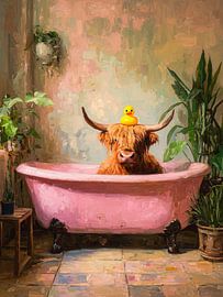 Schotse hooglander in roze badkuip met badeend in sfeervol vintage interieur van But First Framing