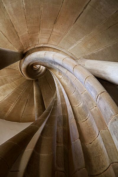 Escalier en colimaçon dans la vieille tour par Anton Eine