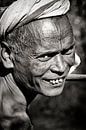 Alter Mann aus Odisha, Indien. von Ton Bijvank Miniaturansicht
