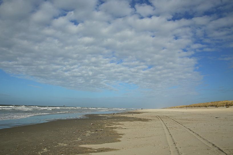 The vast beach... by Willeke Bijker