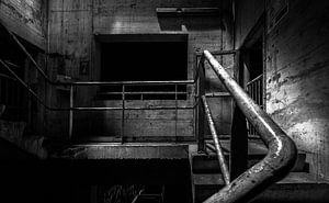 Escalier d'usine monochrome sur Olivier Photography