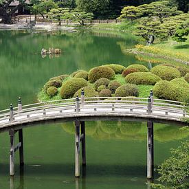 Bridge in Ritsurin Koen Garden in Takamatsu, Japan