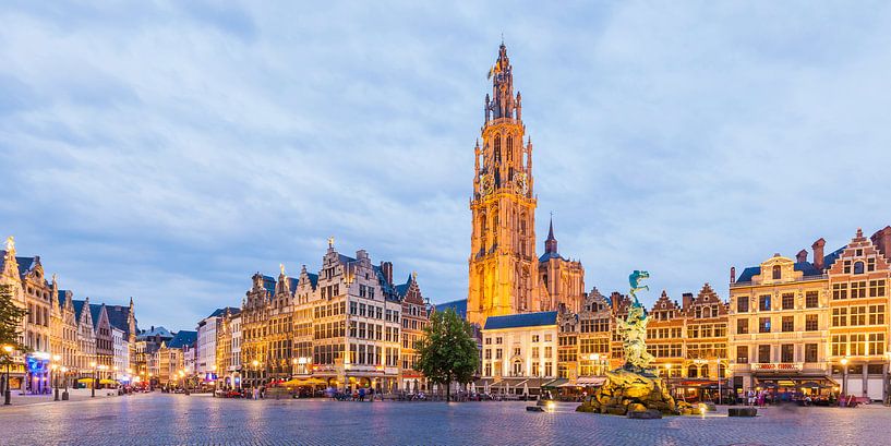 The Grote Markt in Antwerp at night by Werner Dieterich