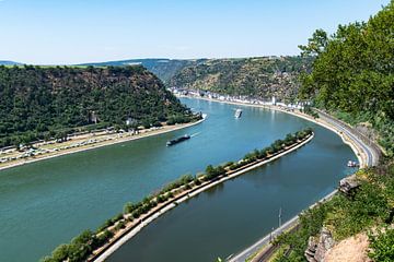 Zicht op de Rijn vanaf de Loreley bij Sankt Goarshausen