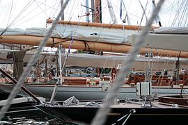 Morgens im Jachthafen von whmpictures .com