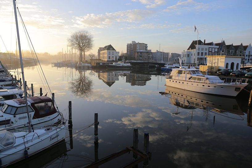 Start van een nieuwe dag in Middelburg van Patrick Riemens