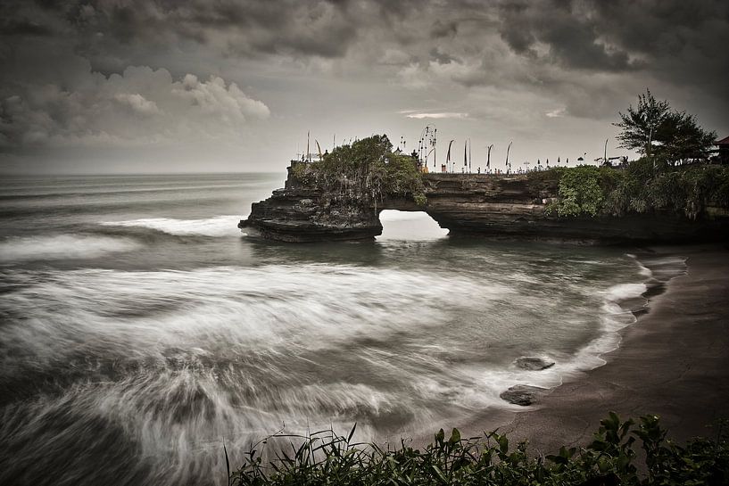 Pura Batu Bolong in Bali, Indonesia van Ardi Mulder