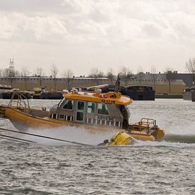 Zwischen den Festmacherleinen und den Bojen von scheepskijkerhavenfotografie