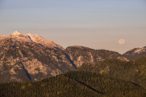 Moonset at sunrise in the bavarian alps