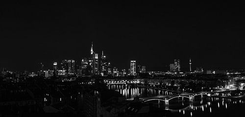 Frankfurt am Main in zwart-wit