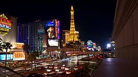 Las Vegas By Night by Bart van Wijk Grobben