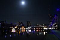 Bremerhaven bei nächtlichem Mondschein
