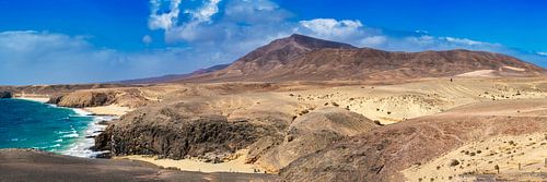 Strand, kust en vulkaanlandschap bij Playa Papagayo