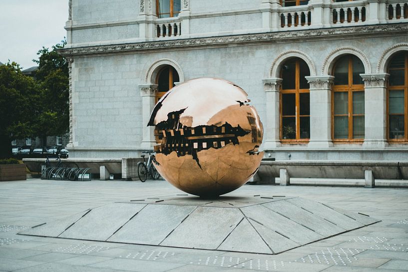 Dublin by Hello Pompoyo
