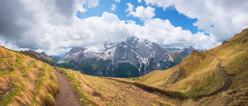 Wanderweg vom Pordoijoch zum Fedajasee, Dolomiten von SusaZoom
