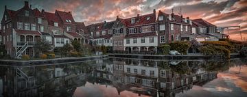 Houses along the water by Mariusz Jandy