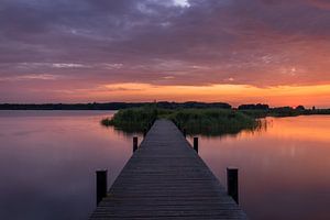 Zonsondergang in het Twiske (Den Ilp) van Dick Portegies