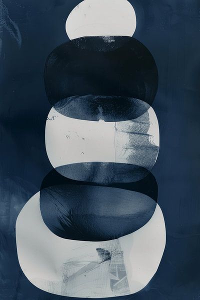 Japandi in cobalt blue, modern and abstract by Studio Allee