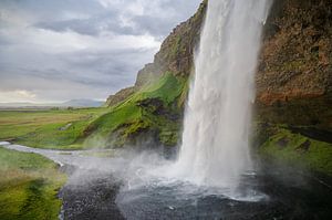 Chute d'eau Seljalandsfoss en Islande
